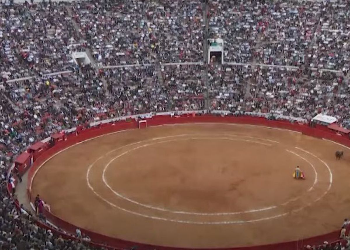 Plaza de Toros, Mexic / Locul meciului Floyd Mayweather Jr. - Victor Ortiz