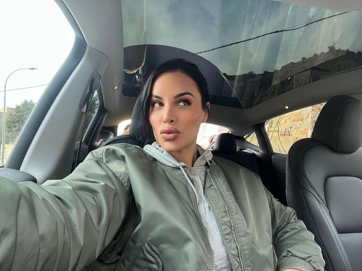 O actriță celebră face dezvăluiri picante despre fotbaliști: „Toți fac asta în mesaje și mă enervează la culme”