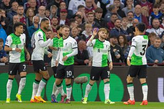 Hansi Flick atentează la vedeta lui Liverpool! » Cât oferă Barcelona