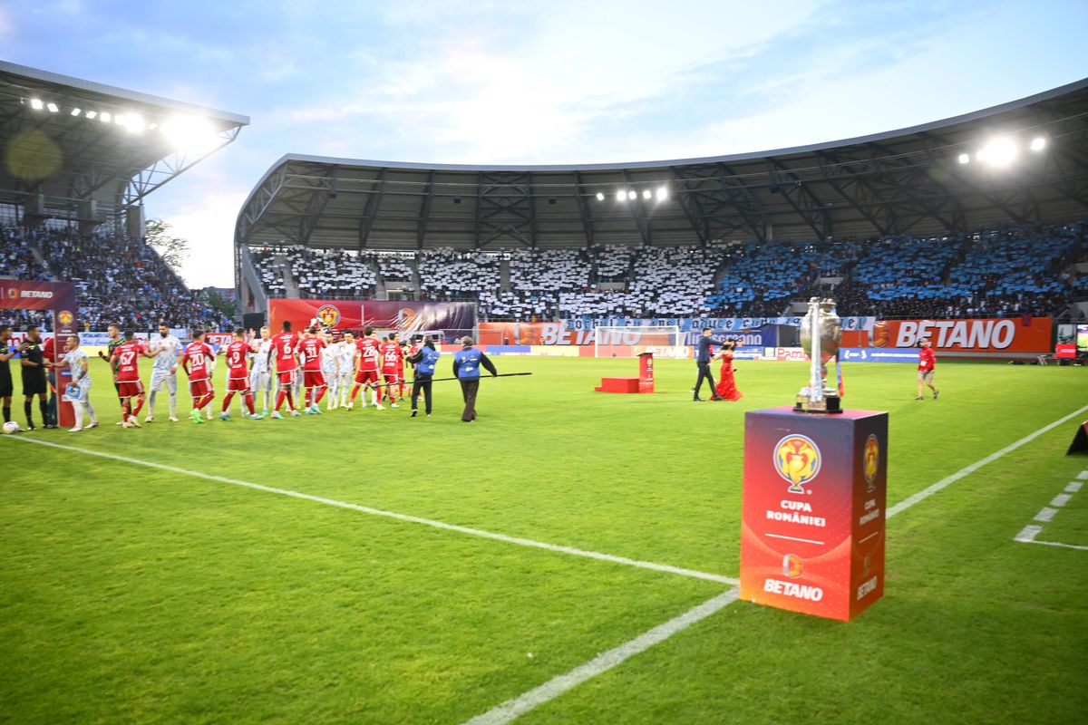 Atmosferă de vis la finala Cupei României Betano! » Fanii Corvinului, scenografie de Superliga + apariție rară la „oficială”