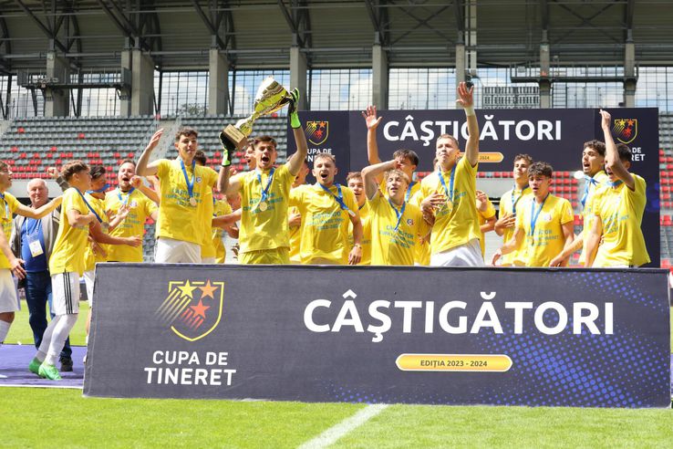 Universitatea Cluj a câştigat Cupa de Tineret FOTO frf.ro