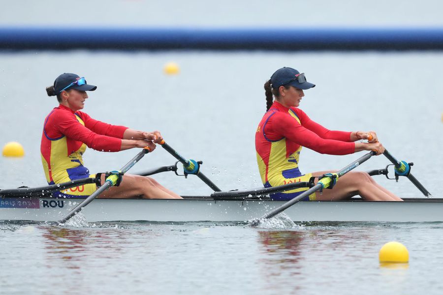 Fetele de aur Simona Radiș și Ancuța Bodnar, încântătoare pe podiumul de modă: „Prințesă!”