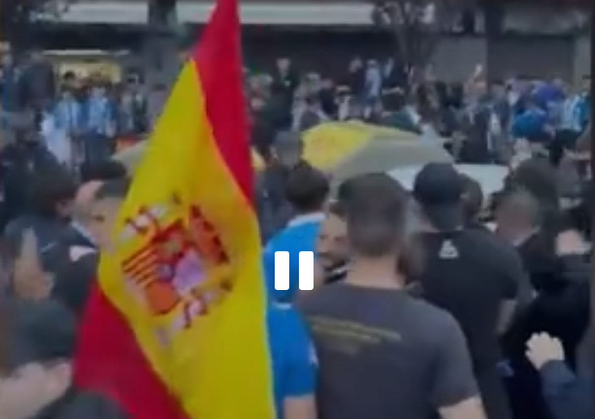 Scene șocante, înainte de Espanyol - Barcelona: a intrat cu mașina în mulțimea de suporteri, lângă stadion! Atenție, imagini cu puternic impact emoțional!