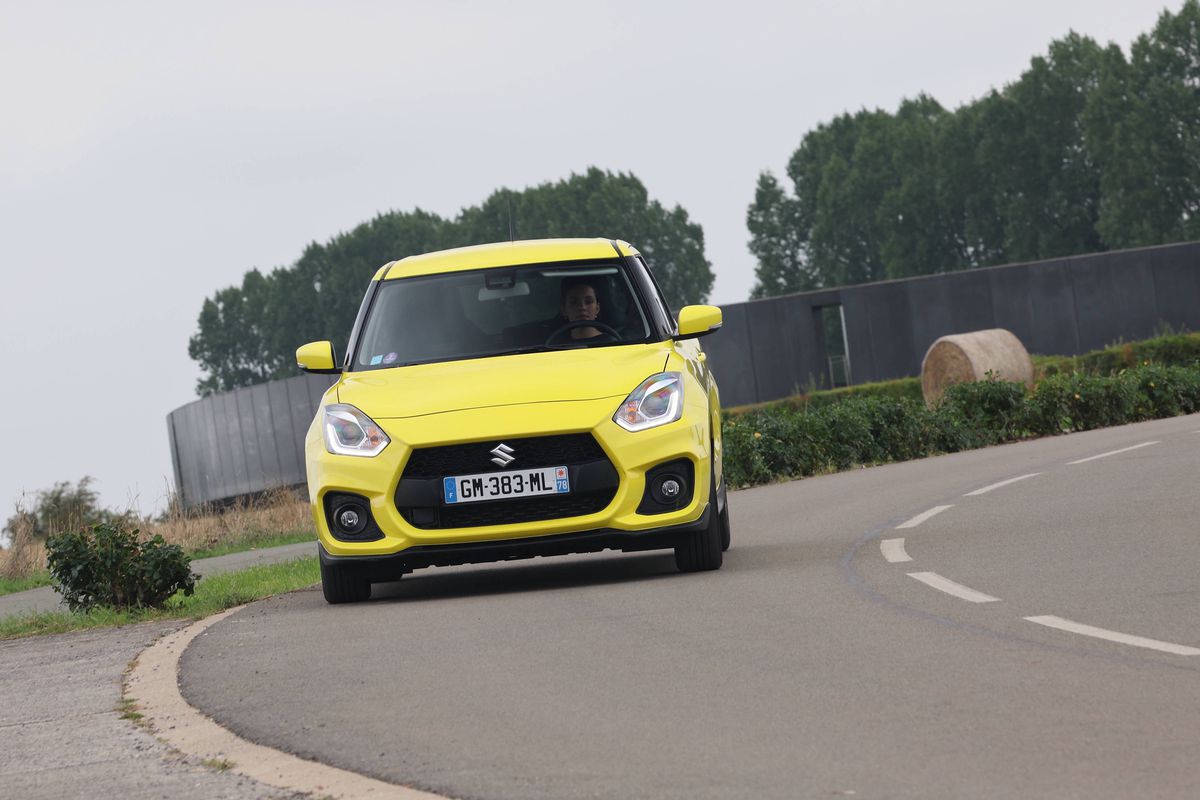 Mașinile promise suporterilor din Programul DDB au ajuns la aceștia cu o întârziere de 4 ani » Cum arată modelele