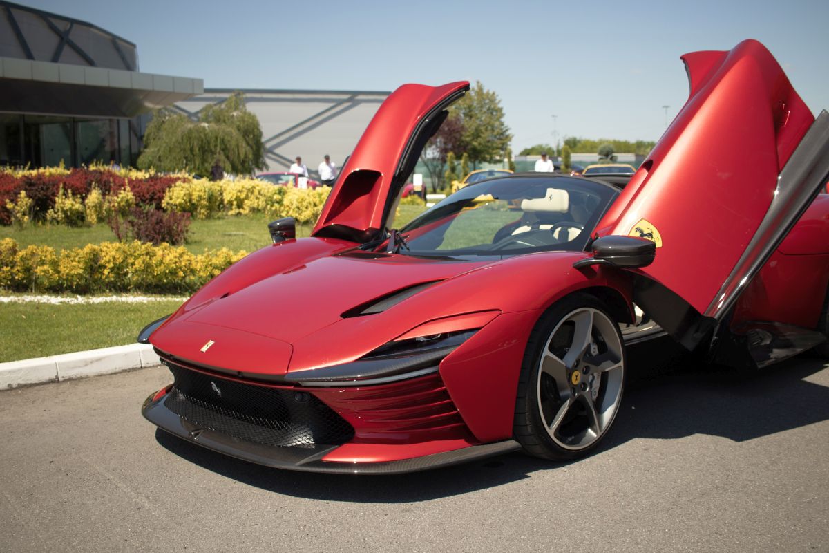 Ion Țiriac și-a prezentat colecția de mașini Ferrari