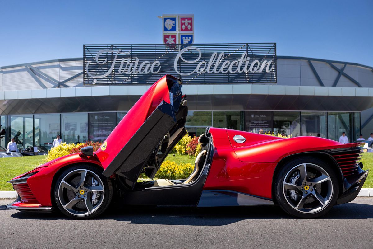 Ion Țiriac și-a prezentat colecția de mașini Ferrari