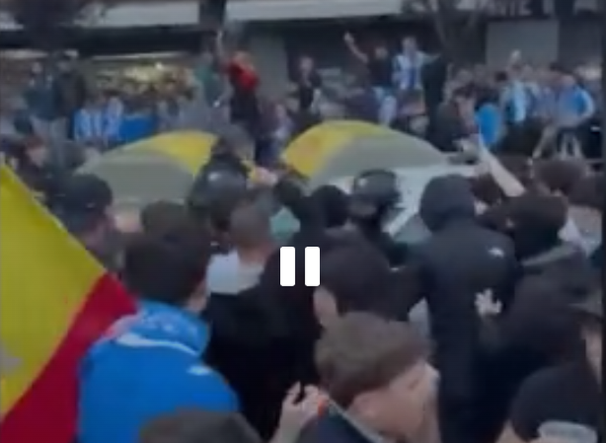 Scene șocante, înainte de Espanyol - Barcelona: a intrat cu mașina în mulțimea de suporteri, lângă stadion! Atenție, imagini cu puternic impact emoțional!