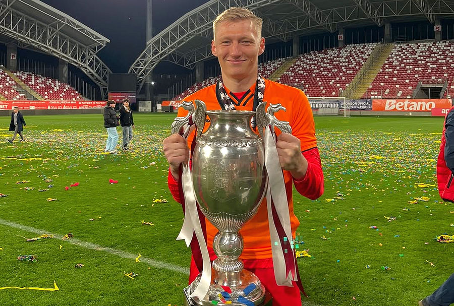 Otto Hindrich a trecut vizita medicală și semnează! Varga își vinde al treilea titular în această iarnă: câți bani încasează și cine vine în locul lui