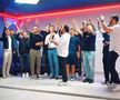 Manea de titlu pentru FCSB » Olaru, Tănase și Cisotti la filmări: „Ș-am ajuns în fruntea ligii / Datorită lu' nea Gigi”