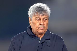 Lucescu l-a făcut „pachet” pe Vassaras! Îi reproșează eșecul cu Bosnia: „Trebuia să se asigure că arbitrul nu e împotriva noastră!” » Prunea, consternat în studio: „Wow! Așa ceva?!”