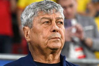 Selecția lui Mircea Lucescu e plină de surprize! Un „tricolor” așteaptă debutul