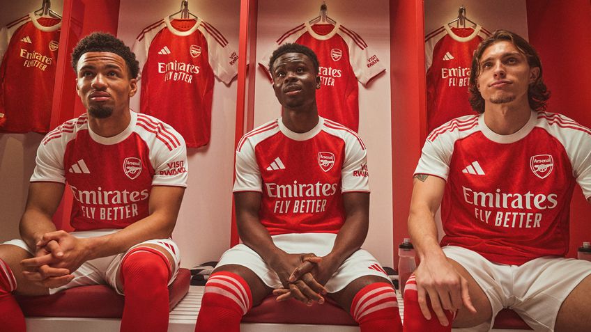 FOTO Arsenal și-a prezentat noul echipament pentru sezonul 2025-2026