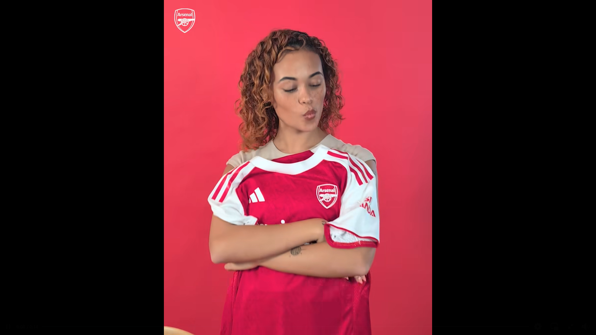 Arsenal și-a prezentat noul echipament pentru sezonul 2025-2026