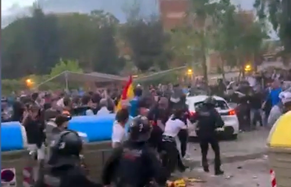 Scene șocante, înainte de Espanyol - Barcelona: a intrat cu mașina în mulțimea de suporteri, lângă stadion! Atenție, imagini cu puternic impact emoțional!