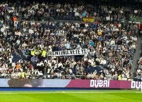 Real Madrid face „curățenie” » Bannerele împotriva președintelui, confiscate!
