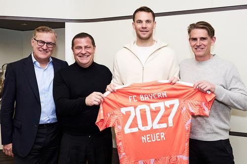 Manuel Neuer și-a prelungit contractul cu Bayern // FOTO Facebook