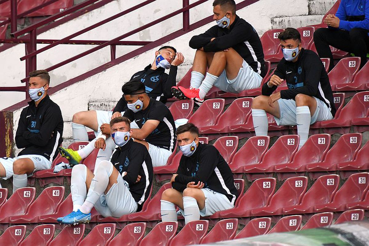 FCSB. Gigi Becali, furios pe Vînă după eșecul cu CFR Cluj: „L-am adus să inventeze și el ce face? Trebuia schimbat după 2 secunde”