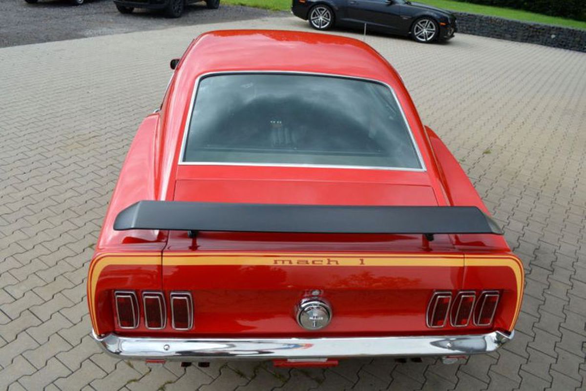 FCSB. Adi Popa a reacționat după articolul publicat în GSP: „Mașina mea are un preț de peste 6 cifre, nu cât ați scris voi” ;)