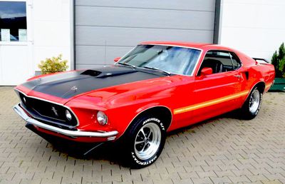 FOTO / UPDATE Distrus de Gigi Becali, indezirabilul de la FCSB „rupe” asfaltul în afara terenului! Reacția jucătorului