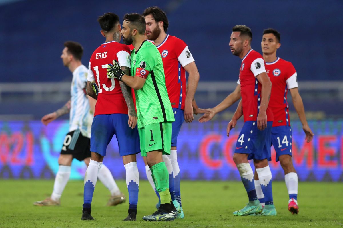 Argentina - Chile 1-1 + omagiu pentru Diego Armando Maradona