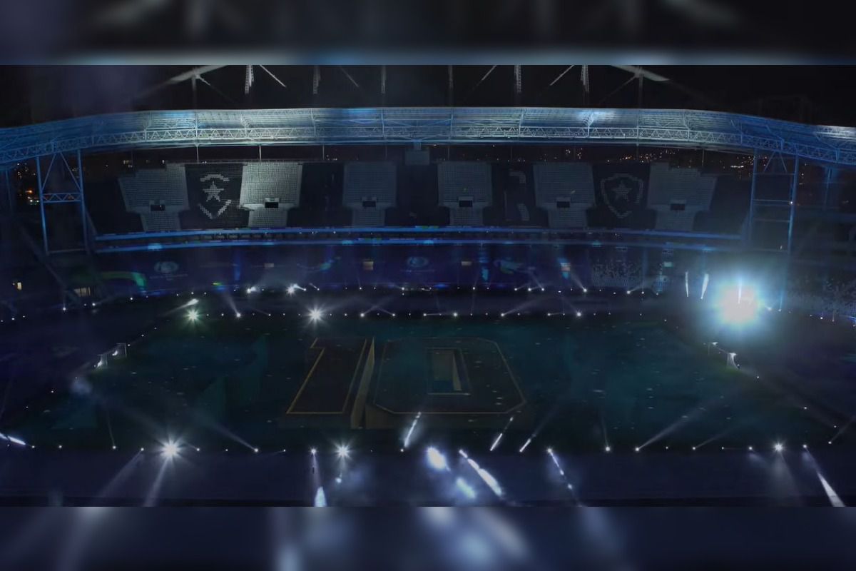 Imagini IMPRESIONANTE la Argentina - Chile: Maradona 3D pe gazon, apoi show Messi!