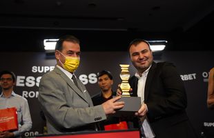 Marele maestru azer Shakhriyar Mamedyarov a câștigat trofeul Superbet Chess Classic 2021 și un premiu în valoare de 90.000 de dolari