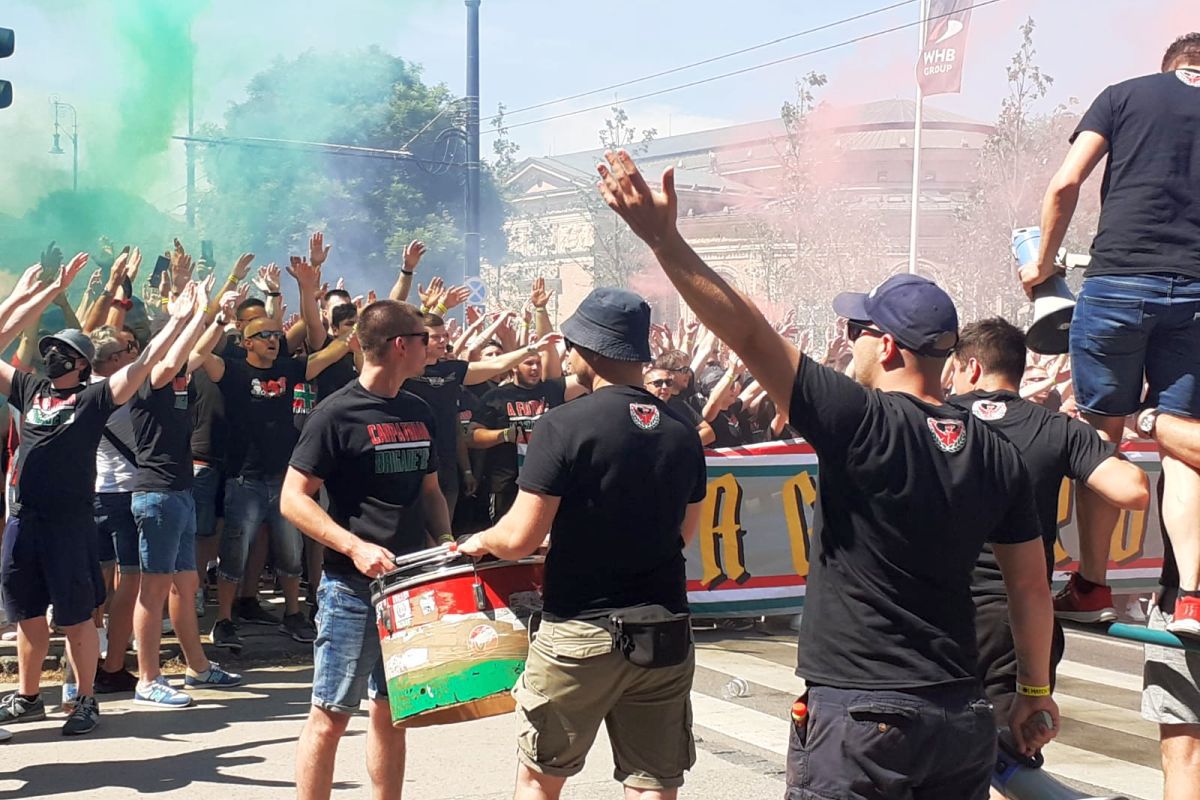 UNGARIA - PORTUGALIA. Reporterul GSP, agresat în Budapesta: „Stați drepți, trece «Brigada Carpaților»!”
