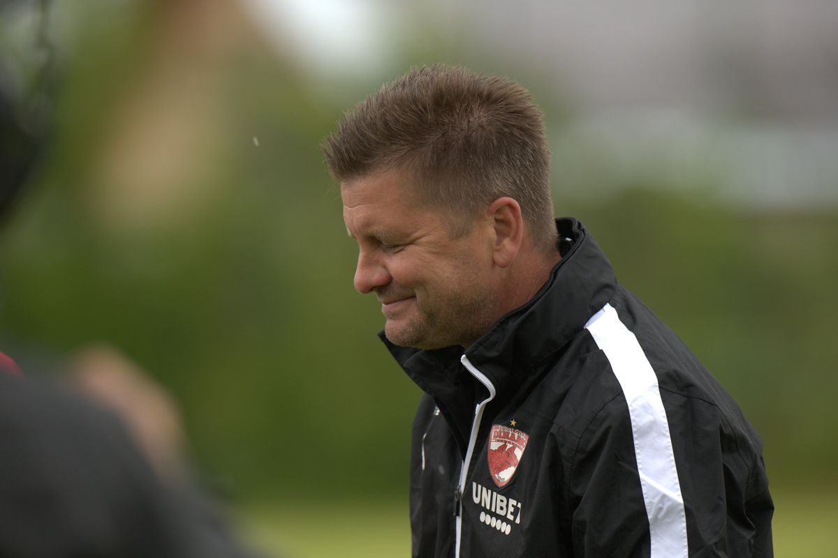 Dinamo s-a reunit, problemele continuă: doi „grei” și-au depus memorii + echipa a rămas fără doctor!