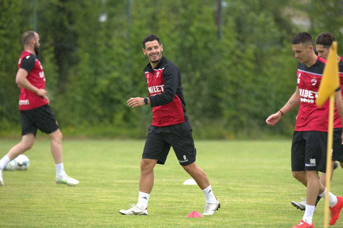 Dinamo s-a reunit, problemele continuă: doi „grei” și-au depus memorii + echipa a rămas fără doctor!