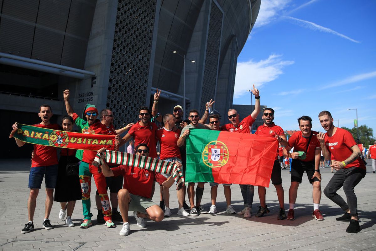 UNGARIA - PORTUGALIA. Imagini cu fanii de pe Puskas Arena, singurul stadion de la EURO care se umple la capacitate maximă: 55.662 de spectatori!