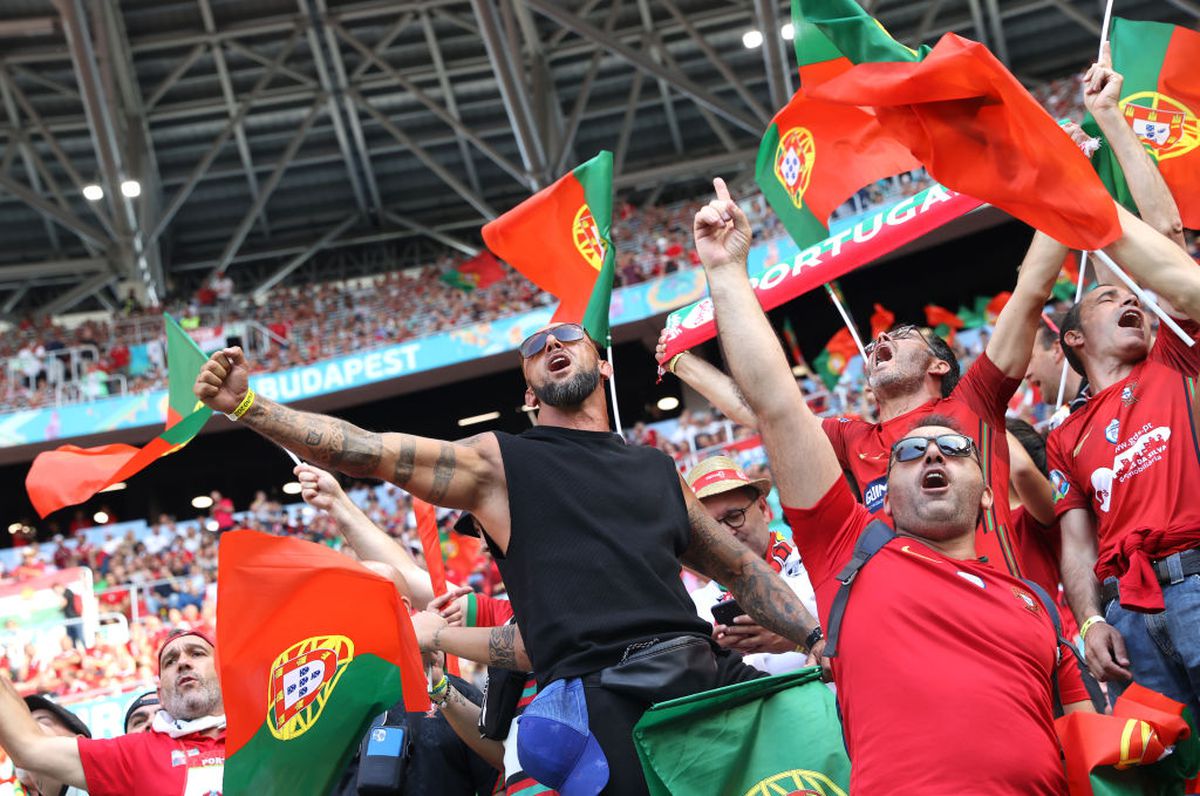 UNGARIA - PORTUGALIA. Imagini cu fanii de pe Puskas Arena, singurul stadion de la EURO care se umple la capacitate maximă: 55.662 de spectatori!