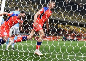 FCSB, amenințată cu un nou proces de Nicușor Dan » Primăria îl obligă pe Becali să plătească 2.000 de scaune rupte