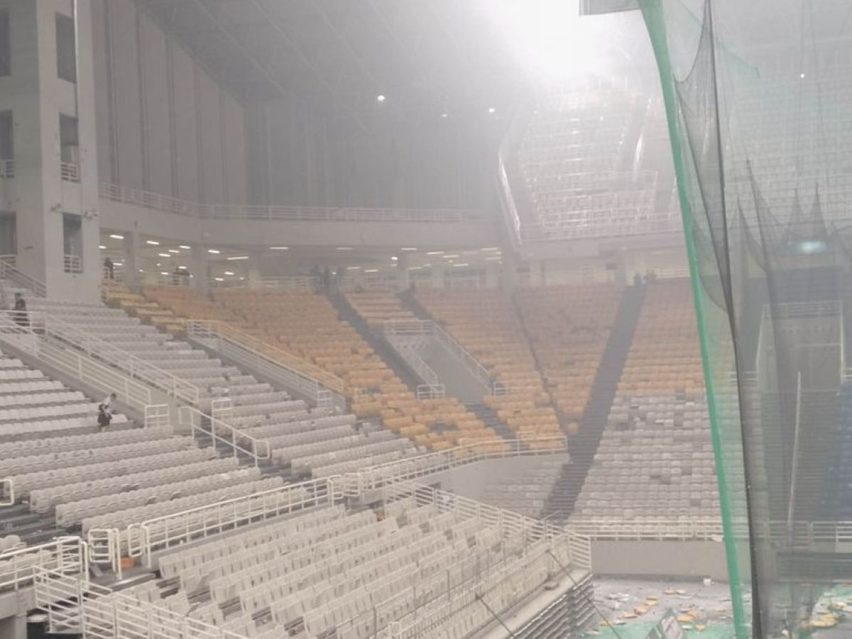 Haos la finala campionatului dintre Panathinaikos și Olympiakos! Fanii gazdelor n-au mai suportat umilința » Colosala OAKA Arena arată ca după război + titlul s-a dat la „masa verde”