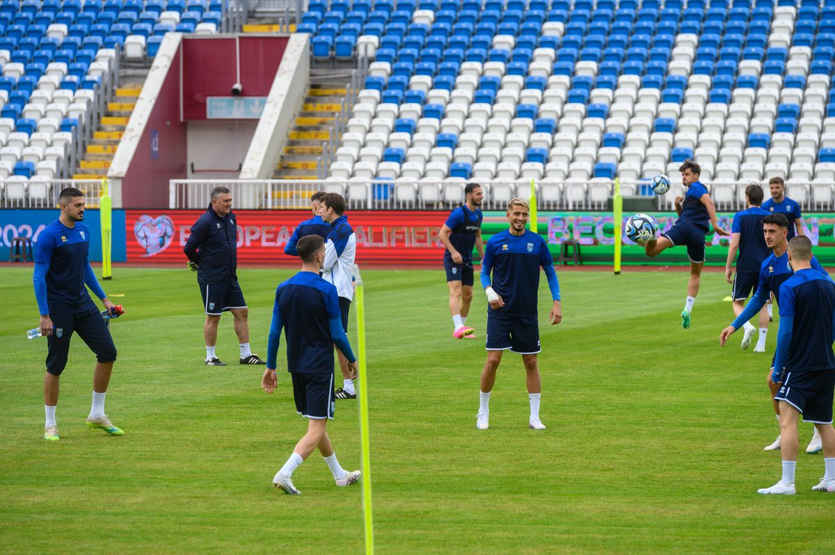 Probleme de ultim moment pentru Kosovo: „Au părăsit cantonamentul!” + De ce „tricolori” se teme starul lui Napoli