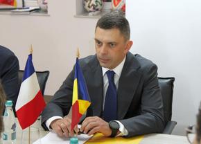 Eduard Novak îi răspunde Cameliei Potec: „Guvernul și Ministerul au sărit să o ajute”