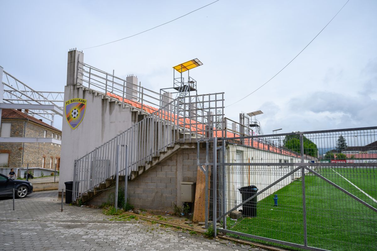 Stadionul lui FC Ballkani din Suhareka, Kosovo (foto: Raed Krishan/GSP)