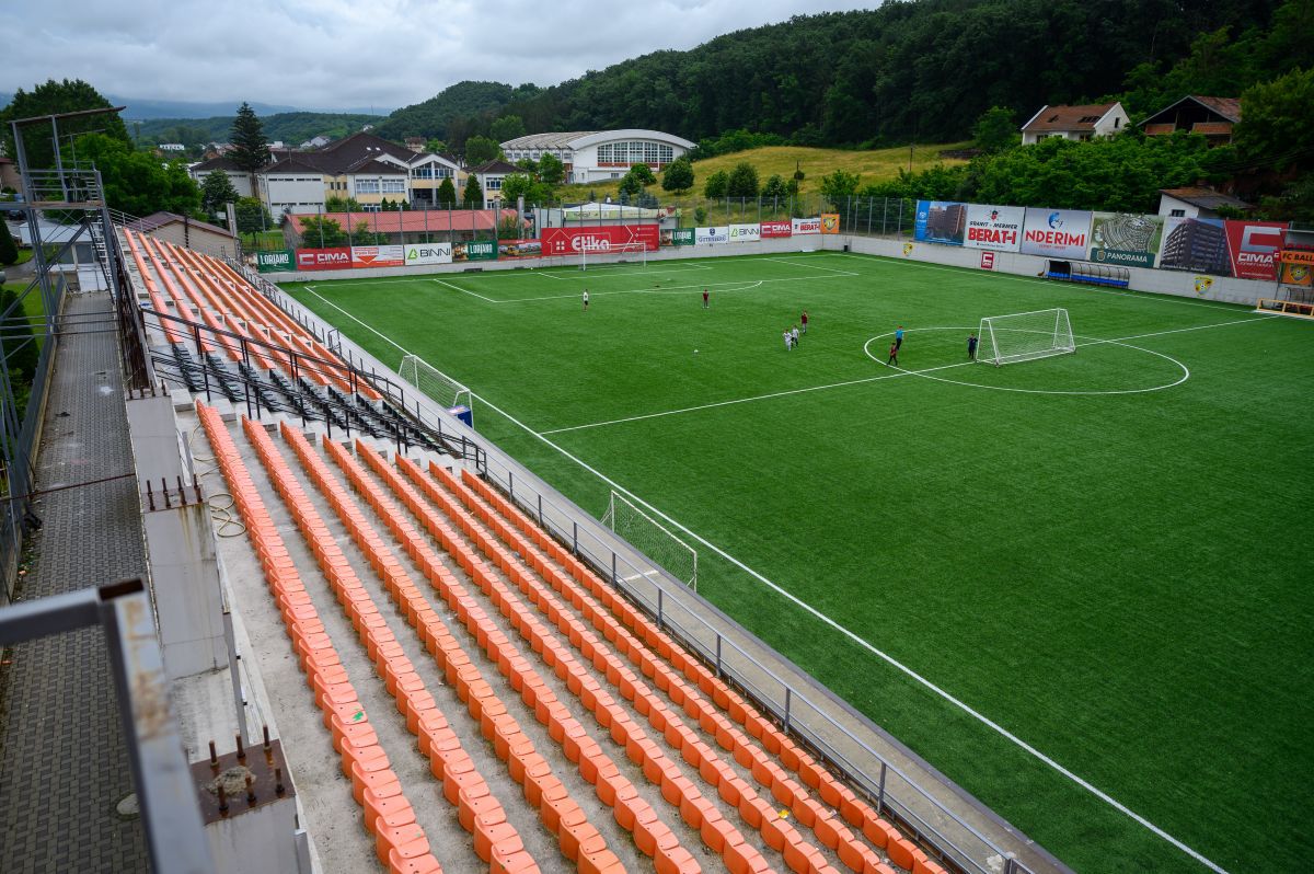 Stadionul lui FC Ballkani din Suhareka, Kosovo (foto: Raed Krishan/GSP)