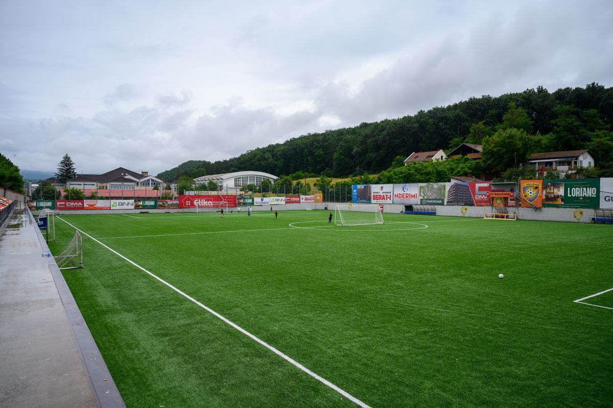 Stadionul lui FC Ballkani din Suhareka, Kosovo (foto: Raed Krishan/GSP)