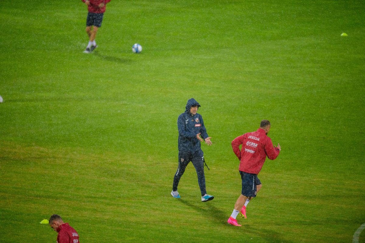 Antrenamentul oficial dinainte de Kosovo - România, amânat un sfert de oră