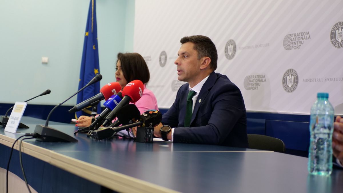 Eduard Novak o „înțeapă” pe Elisabeta Lipă: „Să mă aștepte la aeroport”