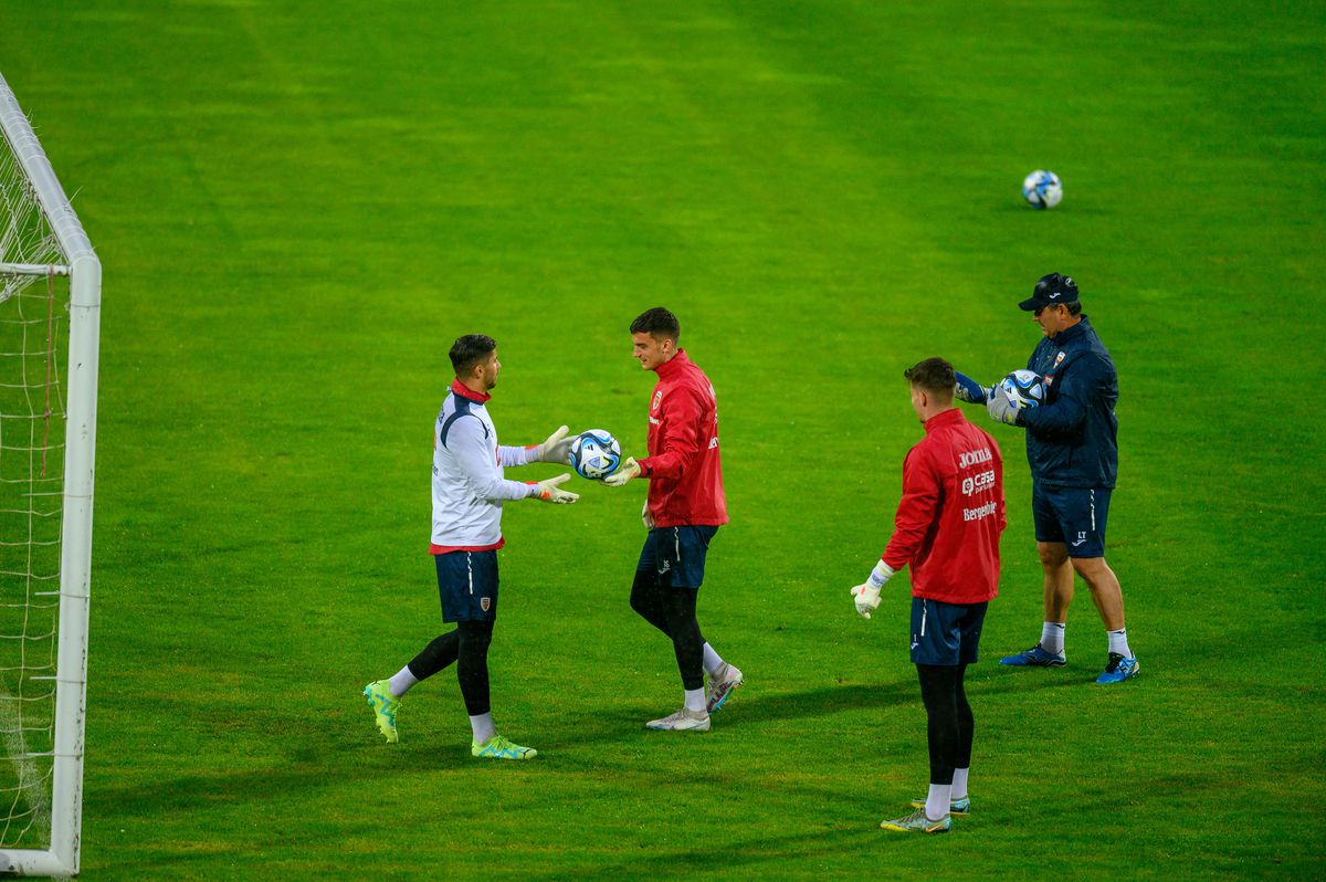 Antrenamentul oficial dinainte de Kosovo - România, amânat un sfert de oră