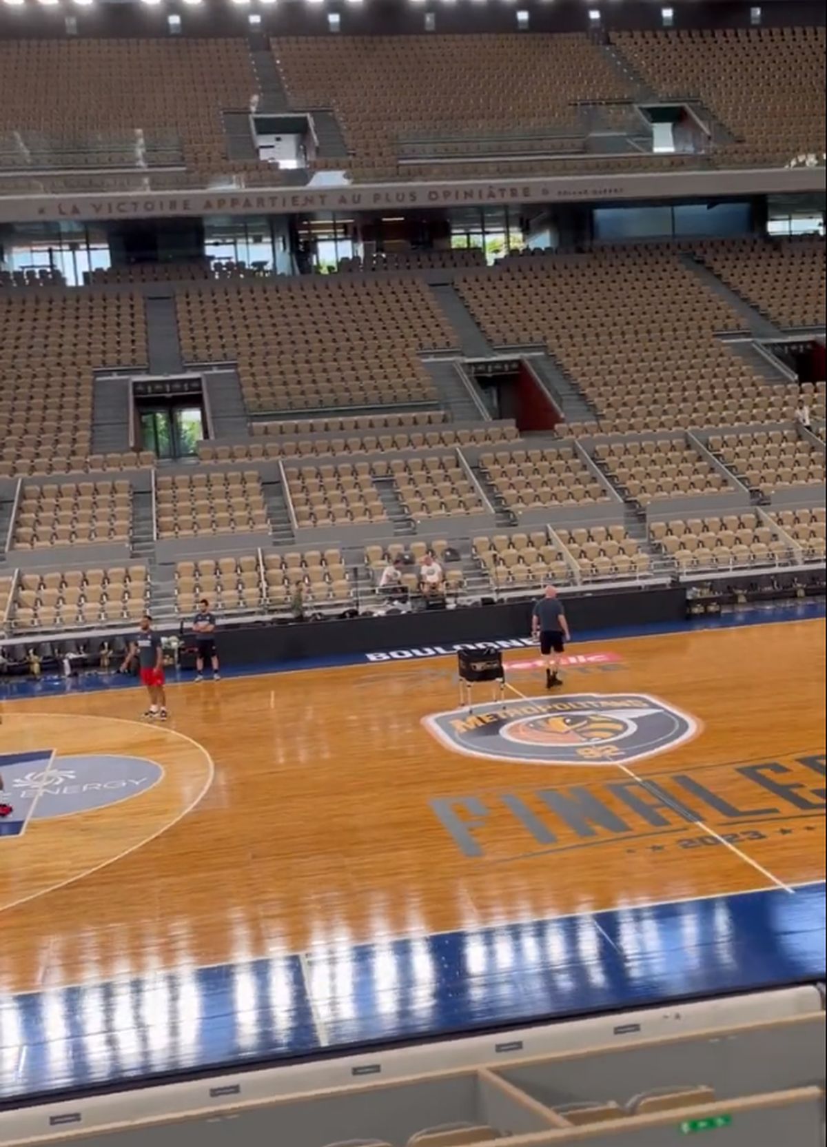 Transformare fabuloasă în 4 zile » Cum arată acum arena „Philippe-Chatrier”, gata să găzduiască finala unui alt sport! 15.000 de bilete vândute în câteva ore