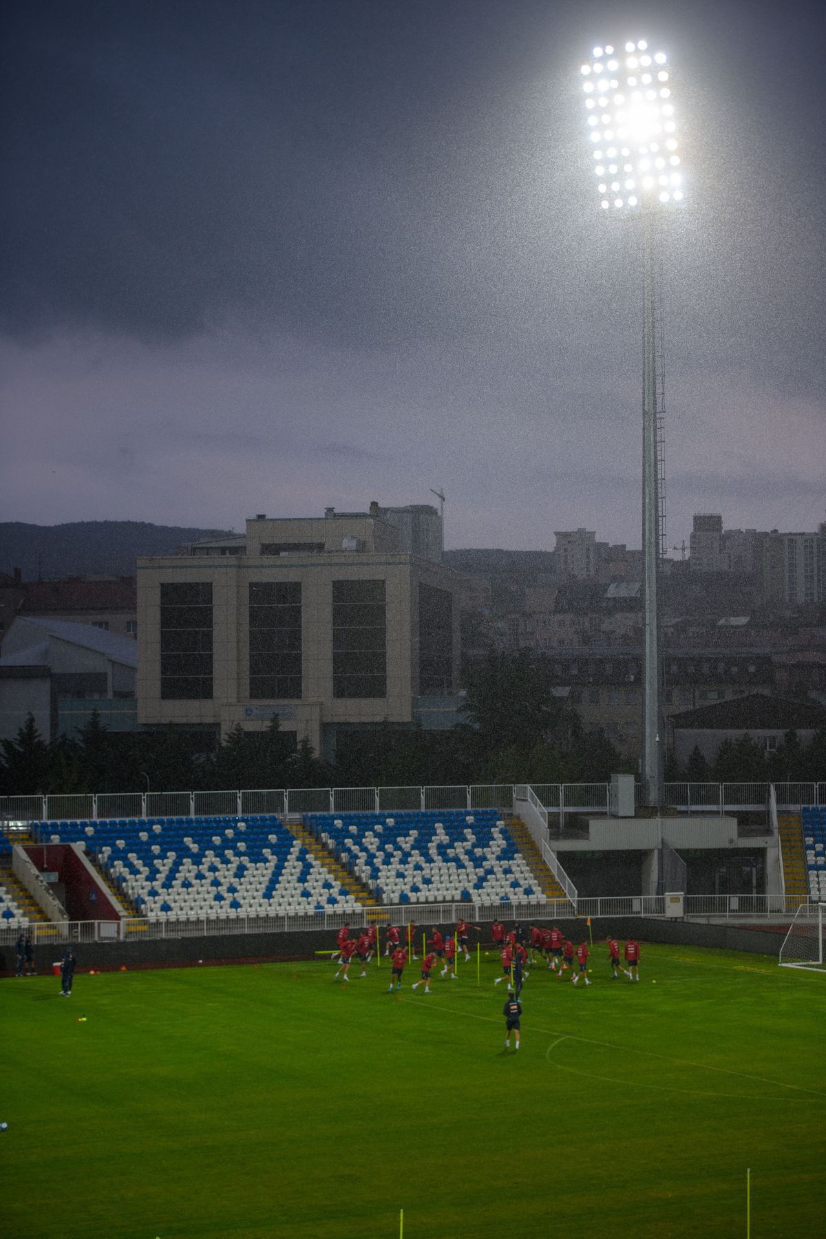 Antrenamentul oficial dinainte de Kosovo - România, amânat un sfert de oră