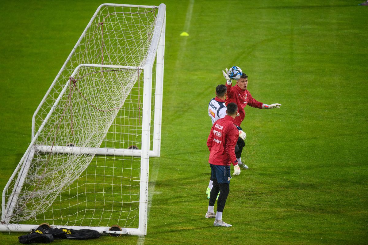 Antrenamentul oficial dinainte de Kosovo - România, amânat un sfert de oră