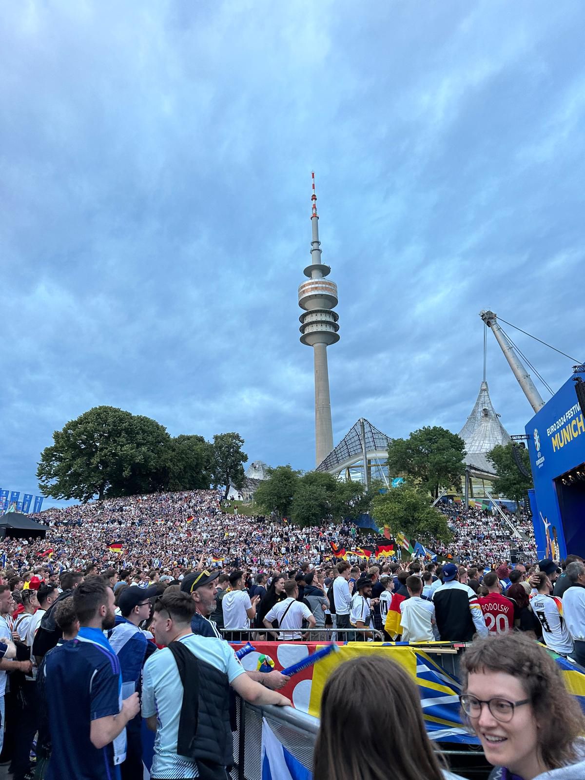 Meci Fan Zone la Munchen - atmosfera memorabila