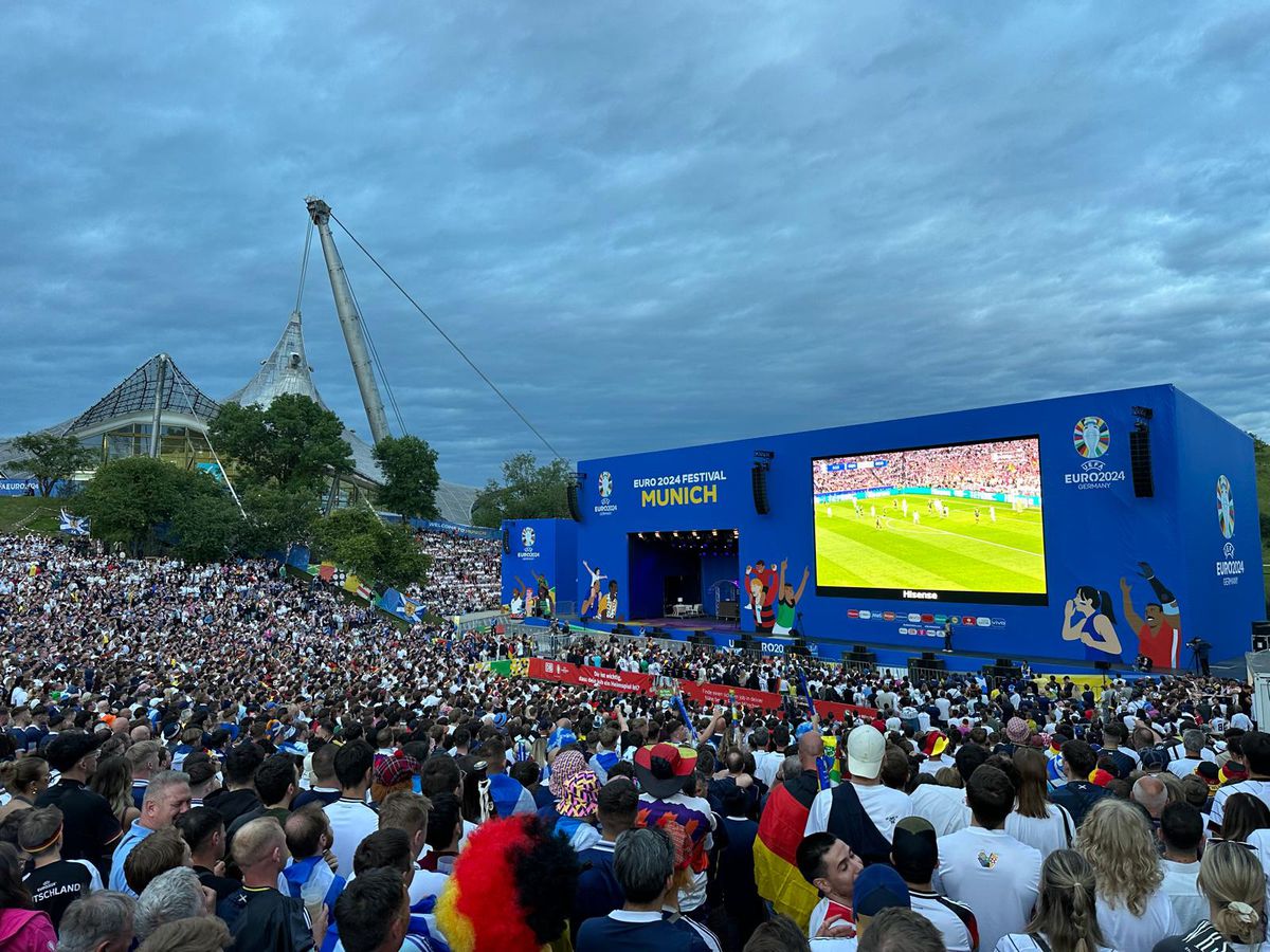 Cum se trăiește un meci de Euro în fan-zone-ul de la Munchen » Experiență memorabilă, dar sunt cozi și prețuri uriașe la orice!