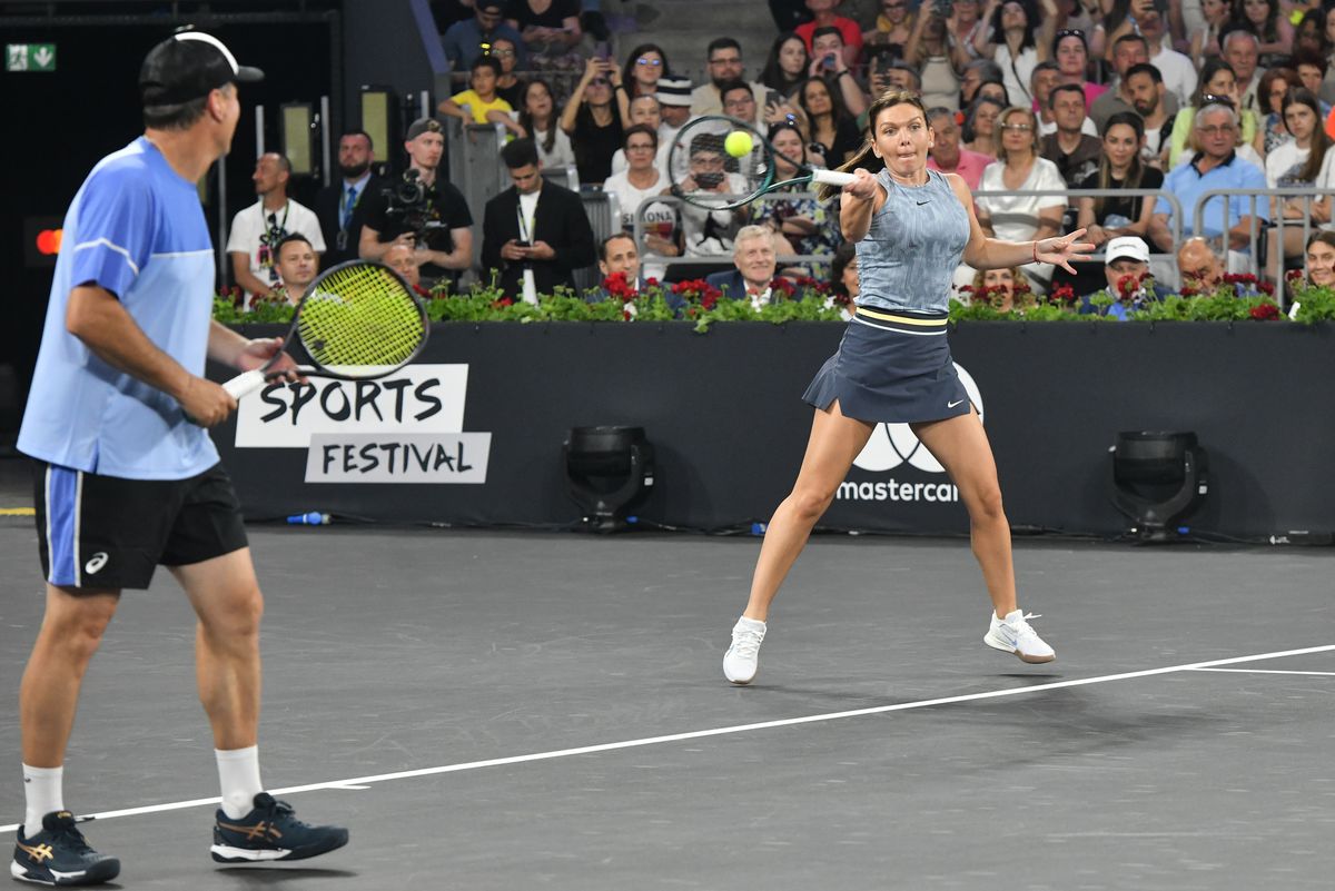 Steffi Graf şi Andre Agassi au venit în România pentru meciul cu Simona Halep