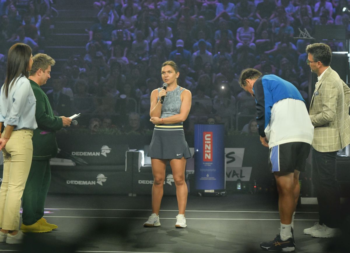 Steffi Graf şi Andre Agassi au venit în România pentru meciul cu Simona Halep