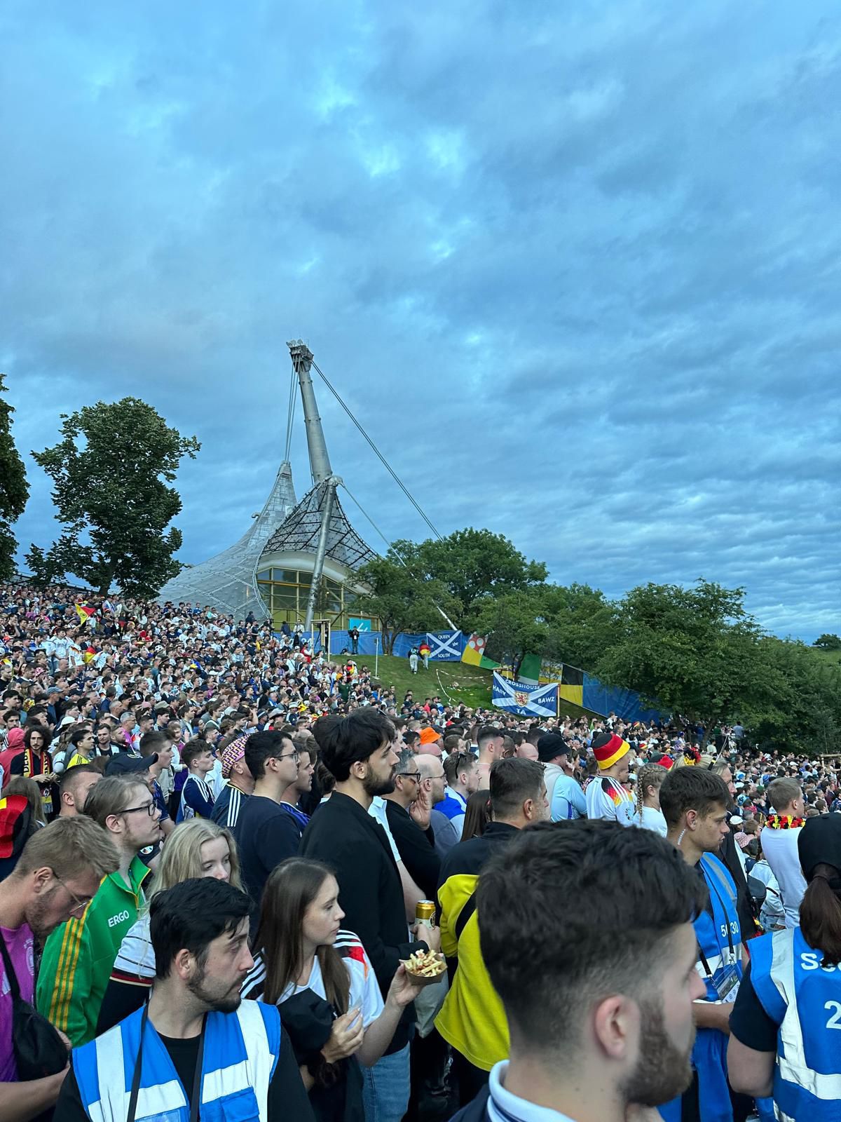 Meci Fan Zone la Munchen - atmosfera memorabila