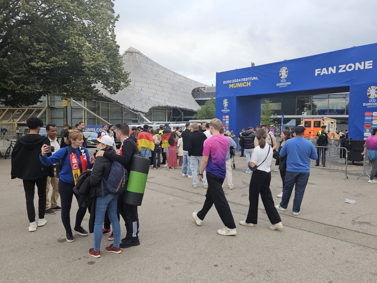 Meci Fan Zone la Munchen - atmosfera memorabila